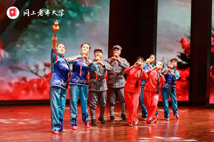 葫芦丝学员表演