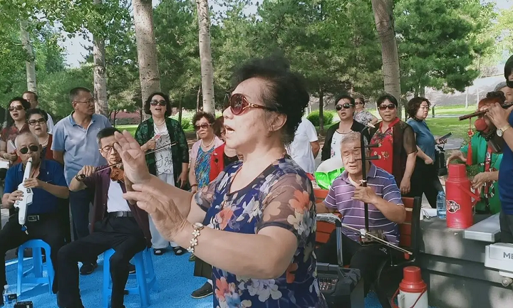  老年人唱歌技巧
