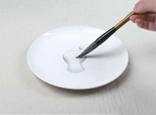 国画用墨方法：滴水